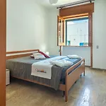 Semesterbostad Casa Sea Front Torre Pali