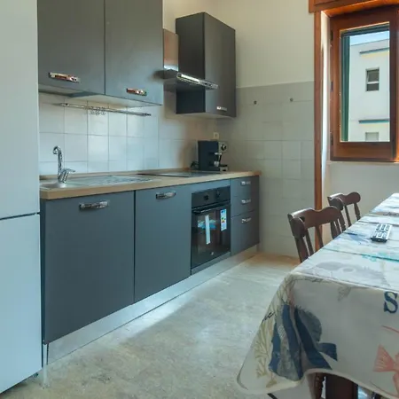 Casa Sea Front Holiday home Torre Pali